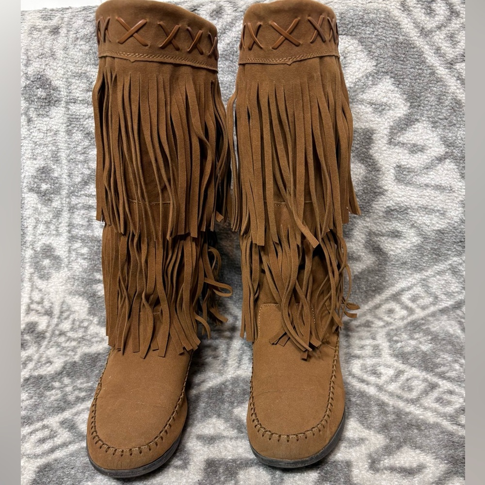 Rampage Brown Fringe Moccasin Mid calf Boots 
Size 8.5